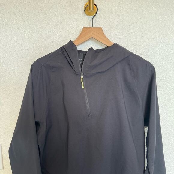 Lululemon Women's Small Lab Revera 1/2 Zip Black Jacket Workout Comfortable - Picture 2 of 9